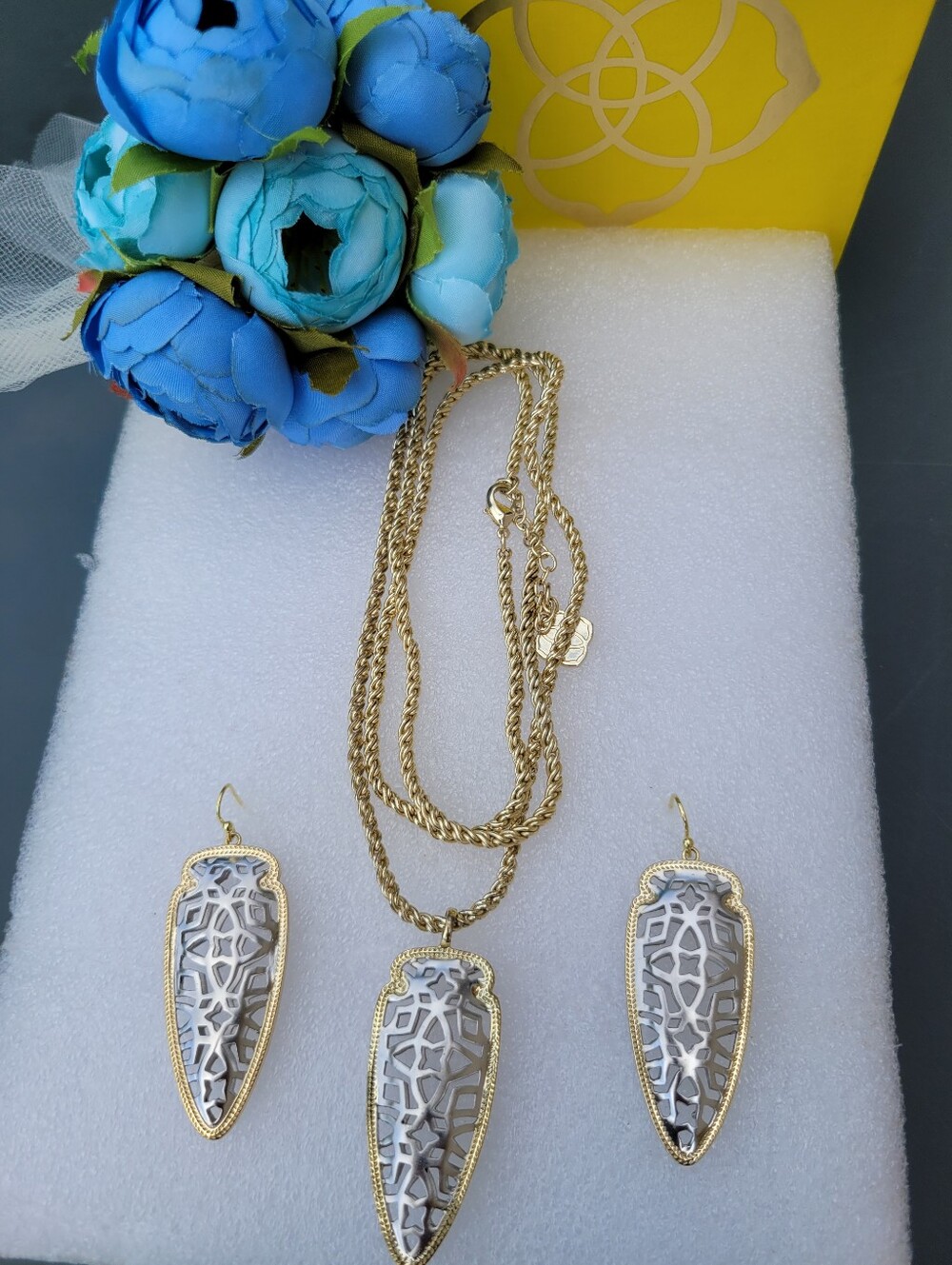 Kendra Scott Sienna & Sadie Earringd & Necklace Two-Toned Filigree
